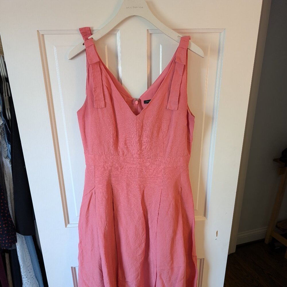 Ann Taylor Fit and Flare Linen Blend Dress